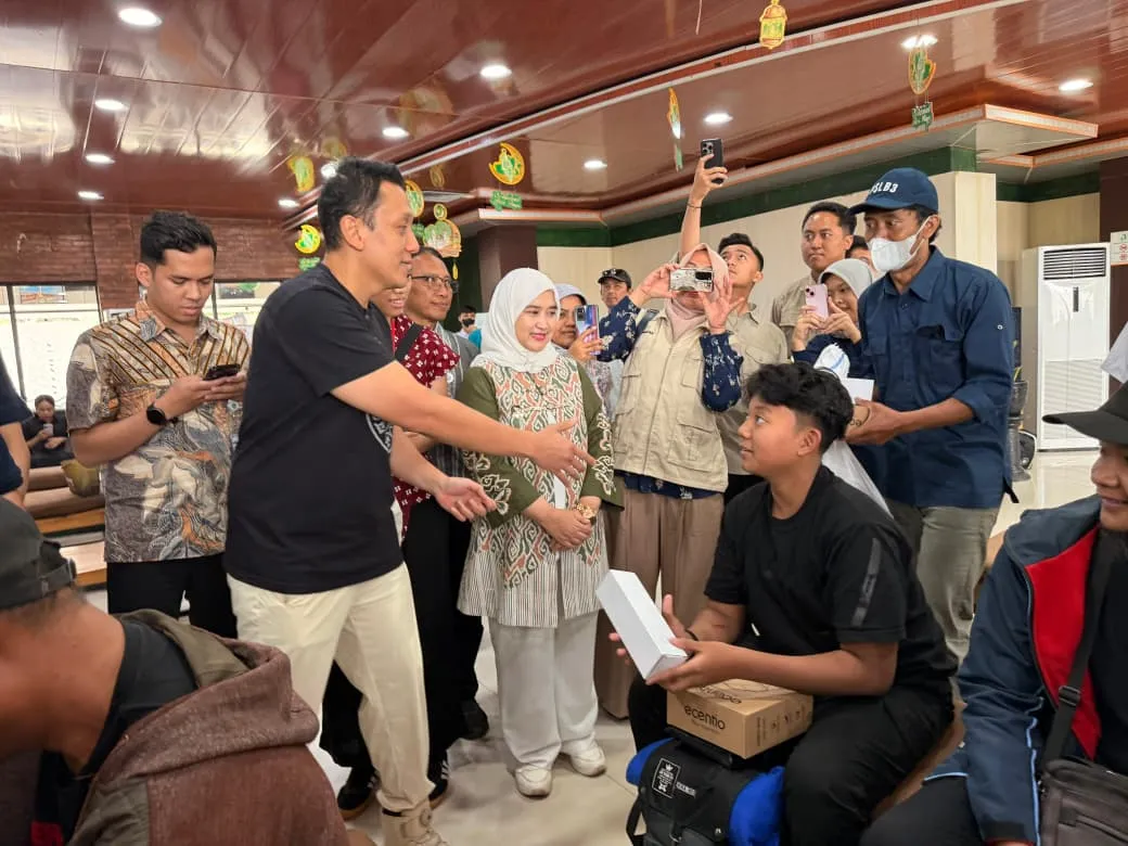 Perkuat Sinergi Pengelolaan Sampah Mudik, Wakil Wali Kota Terima Kunjungan Wamen LH dan Dirut KAI